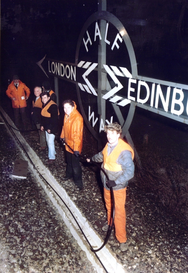 Bob Nicholson and the York S & T Gang 2.15 am and alls well